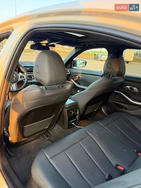 Седан BMW 3 Series 2020 в Львове
