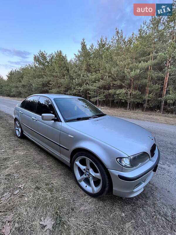 Седан BMW 3 Series 2002 в Барышевке