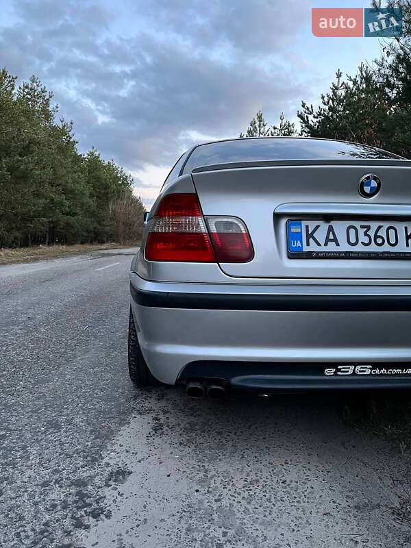 Седан BMW 3 Series 2002 в Барышевке