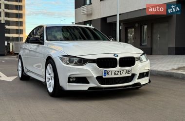 Седан BMW 3 Series 2015 в Киеве