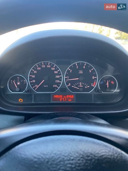 Седан BMW 3 Series 2004 в Чернівцях