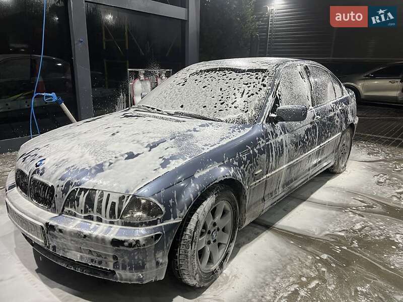 Седан BMW 3 Series 1999 в Чуднове
