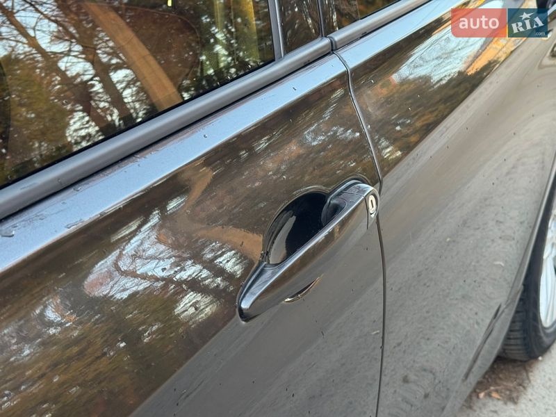 Седан BMW 3 Series 2015 в Києві