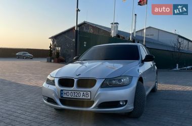 Седан BMW 3 Series 2010 в Тернополі