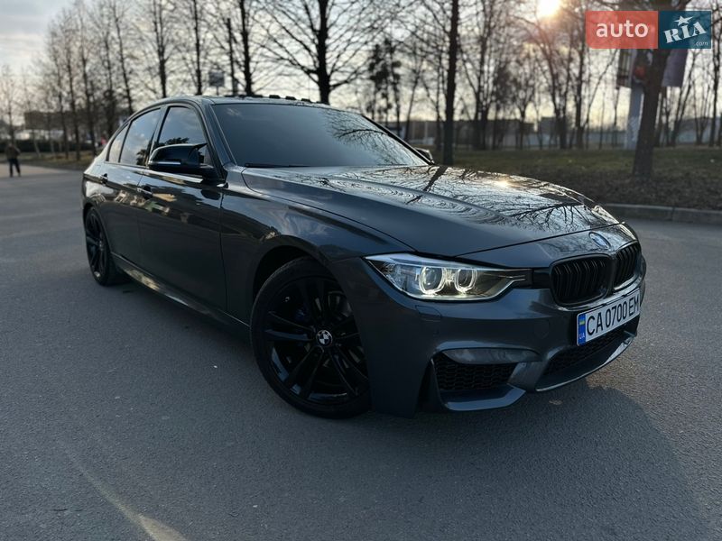 Седан BMW 3 Series 2012 в Умані