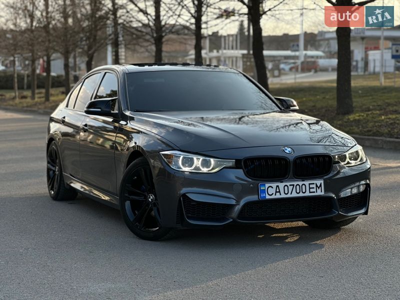 Седан BMW 3 Series 2012 в Умані