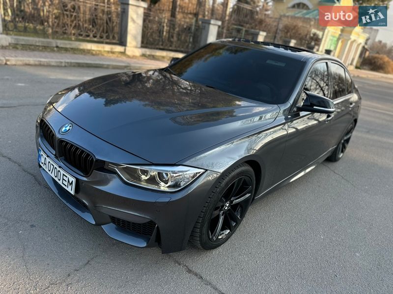Седан BMW 3 Series 2012 в Умані