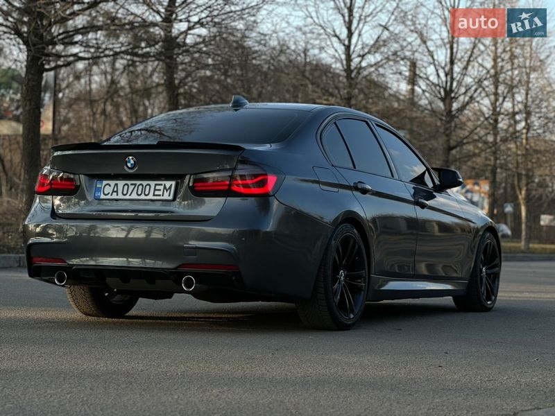 Седан BMW 3 Series 2012 в Умані
