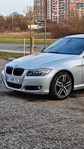 BMW 3 Series 2009
