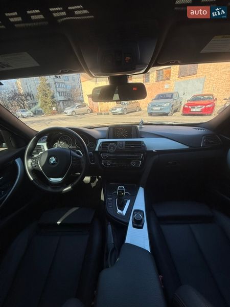 Седан BMW 3 Series 2016 в Киеве