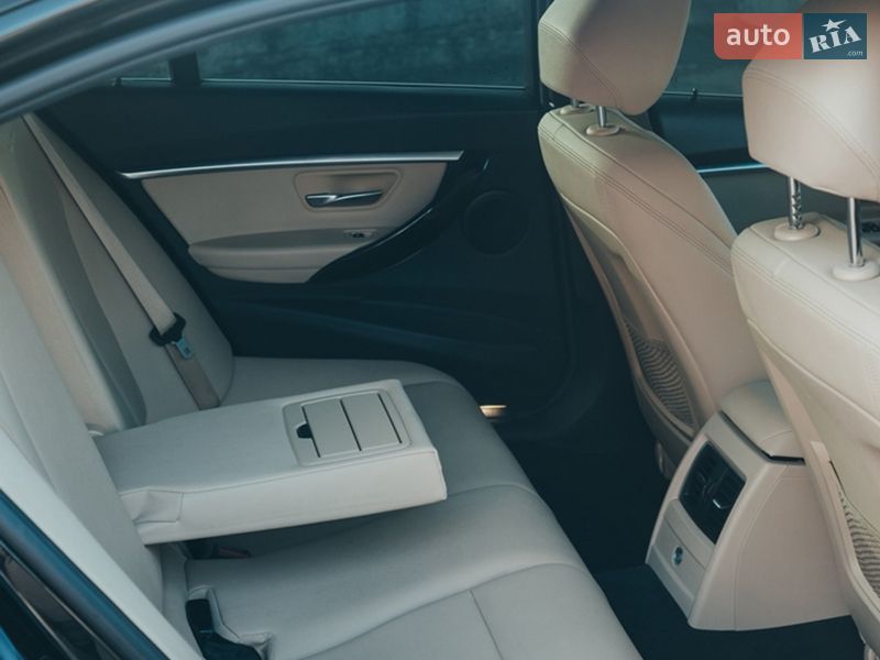 Седан BMW 3 Series 2017 в Киеве фото 10 Седан BMW 3 Series 2017 в Киеве
