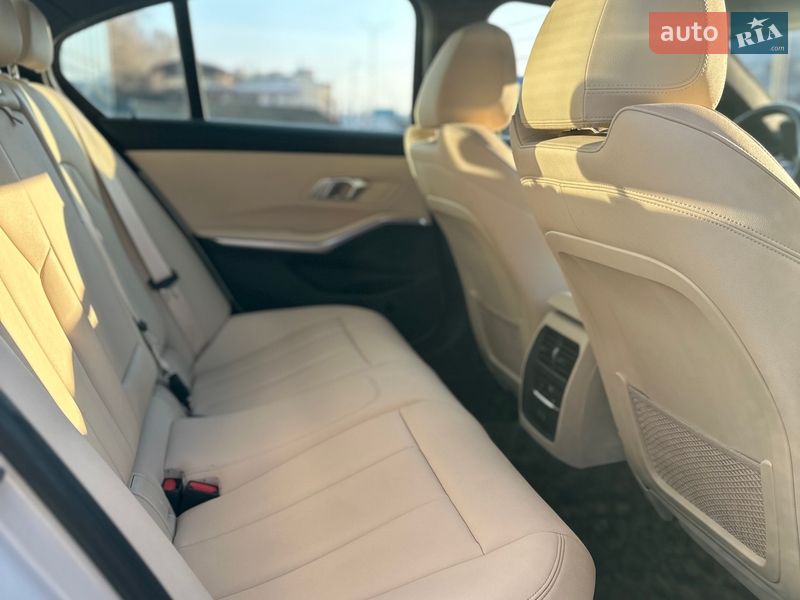 Седан BMW 3 Series 2021 в Харькове