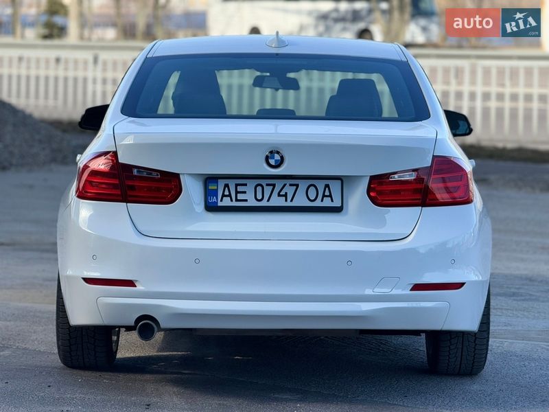 Седан BMW 3 Series 2015 в Днепре