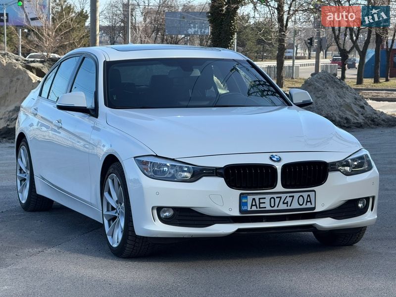 Седан BMW 3 Series 2015 в Днепре