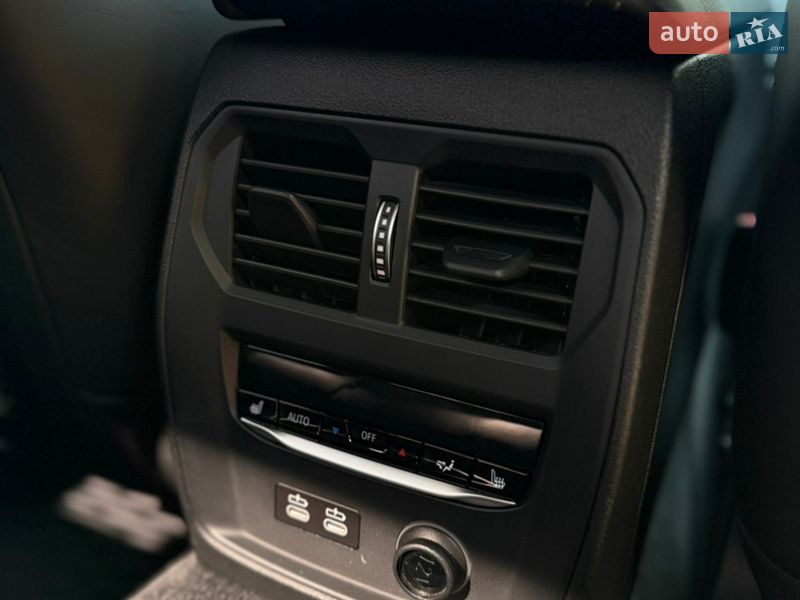 Седан BMW 3 Series 2020 в Киеве