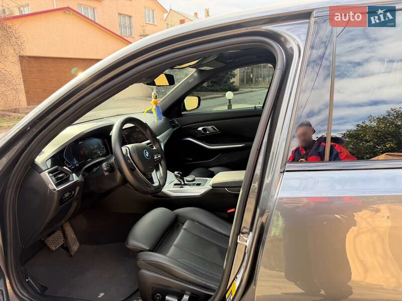 Седан BMW 3 Series 2022 в Одессе фото 6 Седан BMW 3 Series 2022 в Одессе