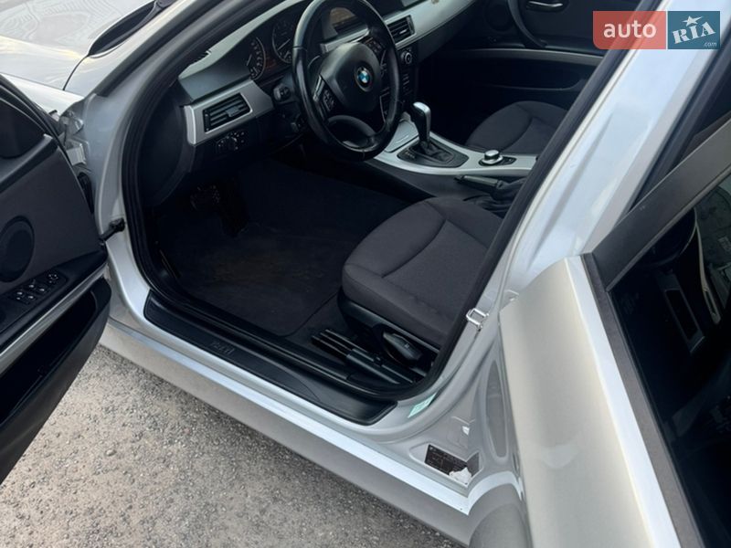 Седан BMW 3 Series 2008 в Одессе