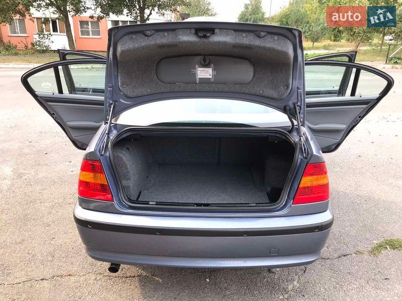 Седан BMW 3 Series 2002 в Черновцах