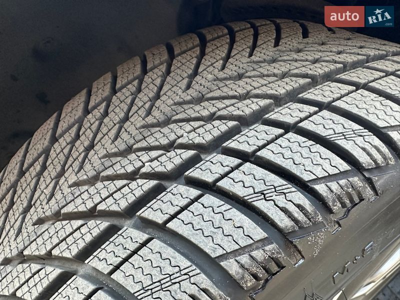 Седан BMW 3 Series 2020 в Броварах