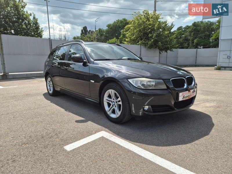 Универсал BMW 3 Series 2010 в Киеве