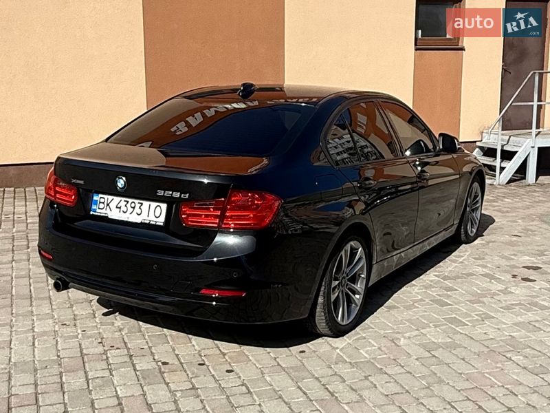 Седан BMW 3 Series 2013 в Ровно