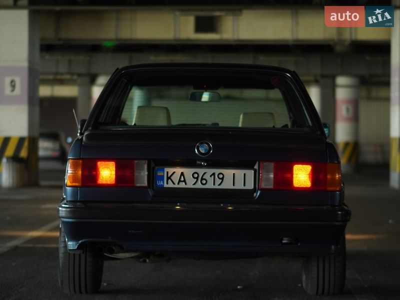 Седан BMW 3 Series 1985 в Киеве