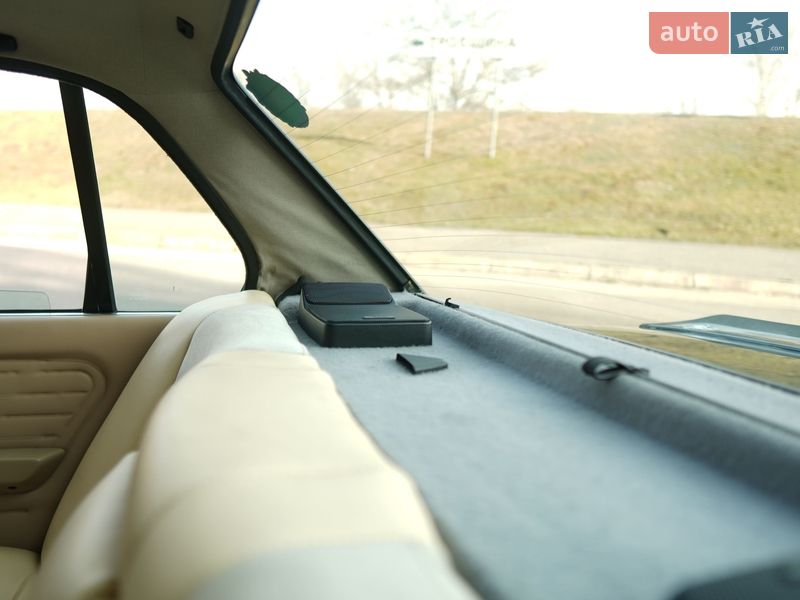 Седан BMW 3 Series 1985 в Киеве