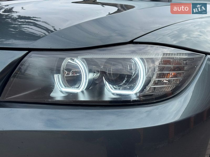 Седан BMW 3 Series 2009 в Хмельницком
