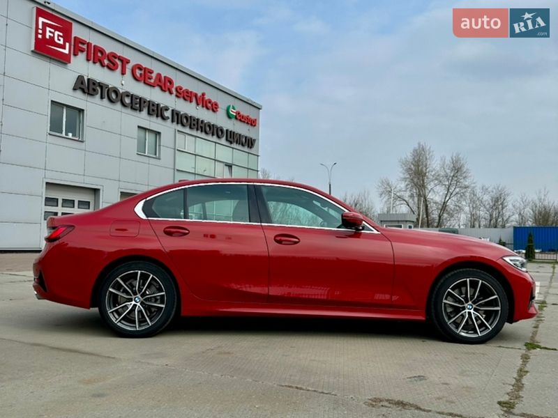 Седан BMW 3 Series 2022 в Киеве