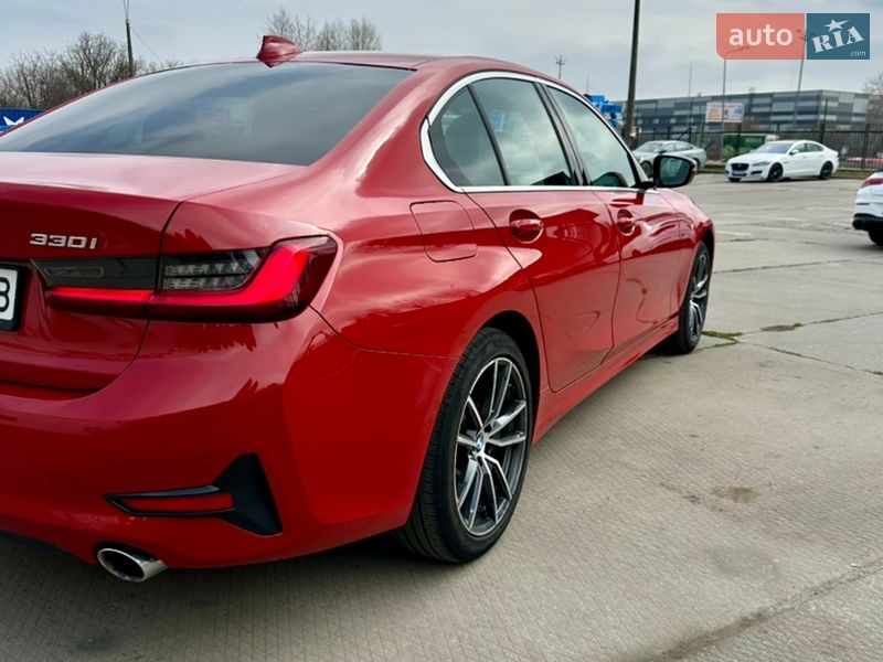 Седан BMW 3 Series 2022 в Киеве