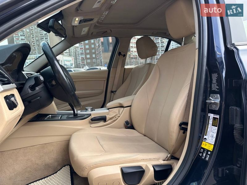 Седан BMW 3 Series 2016 в Киеве