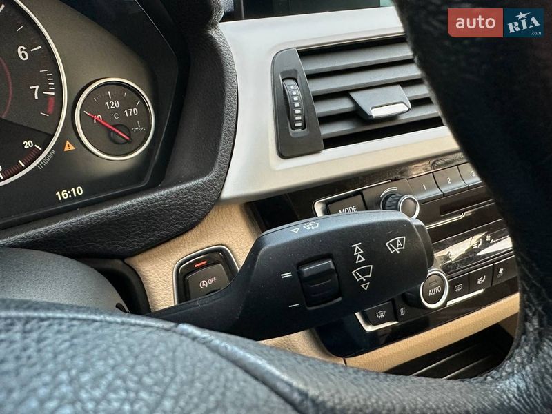 Седан BMW 3 Series 2016 в Киеве