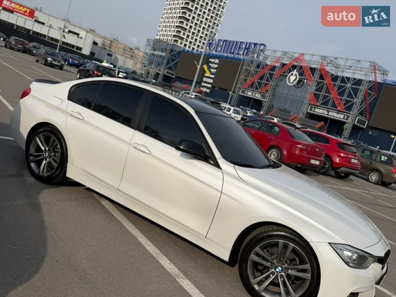 Седан BMW 3 Series 2014 в Киеве