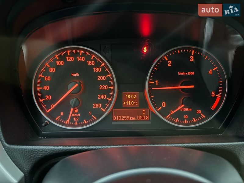 Универсал BMW 3 Series 2011 в Обухове