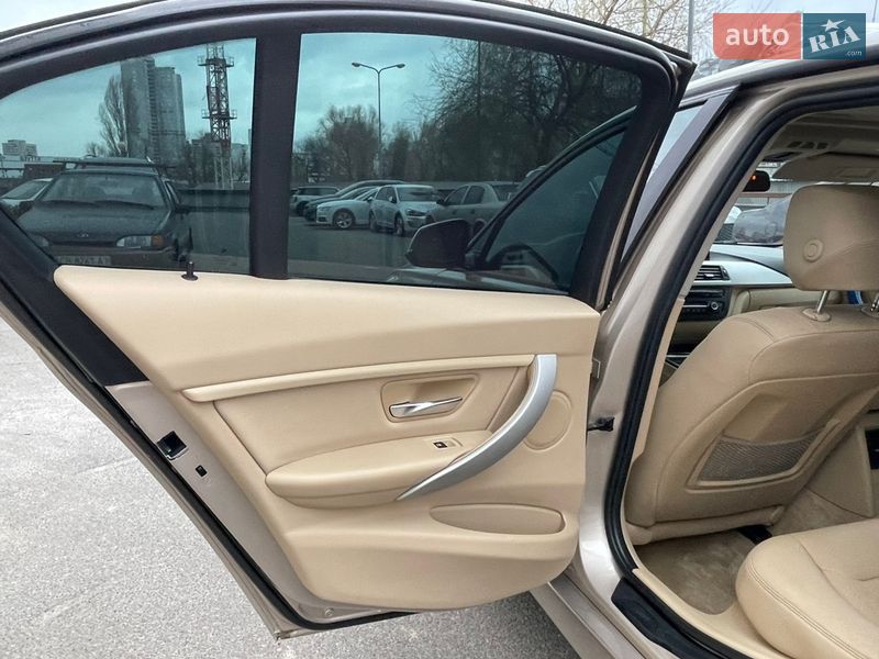 Седан BMW 3 Series 2012 в Киеве