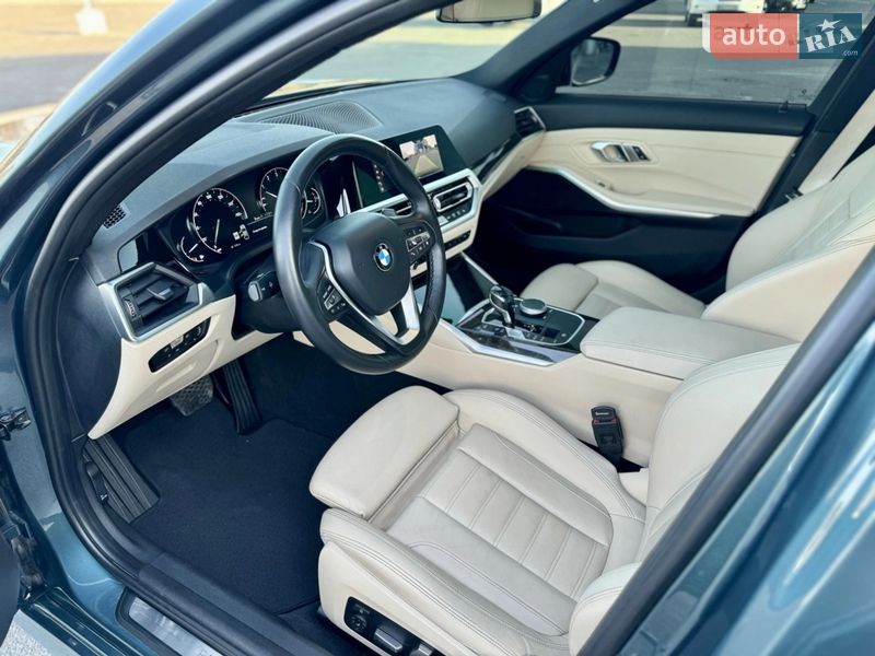 Седан BMW 3 Series 2020 в Львові