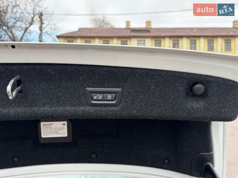 Седан BMW 3 Series 2021 в Каменском