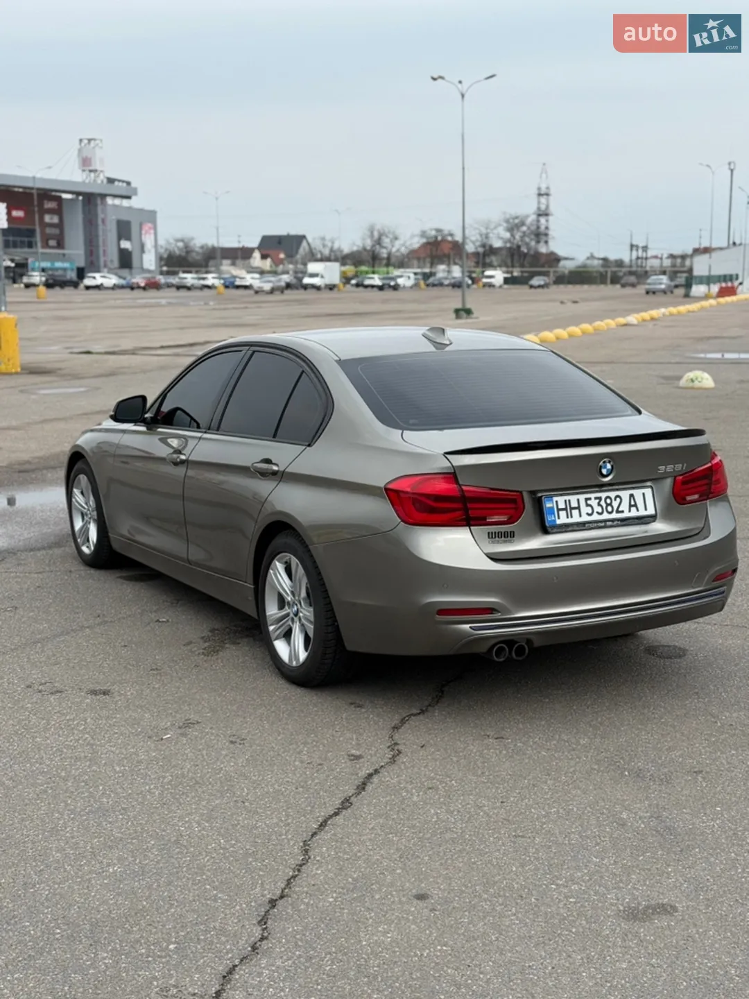 2016 BMW 3er - мініатюра 2