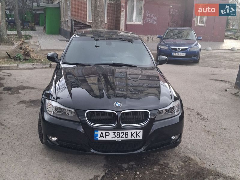 Седан BMW 3 Series 2011 в Запорожье