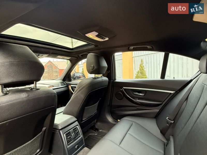 Седан BMW 3 Series 2017 в Фастові