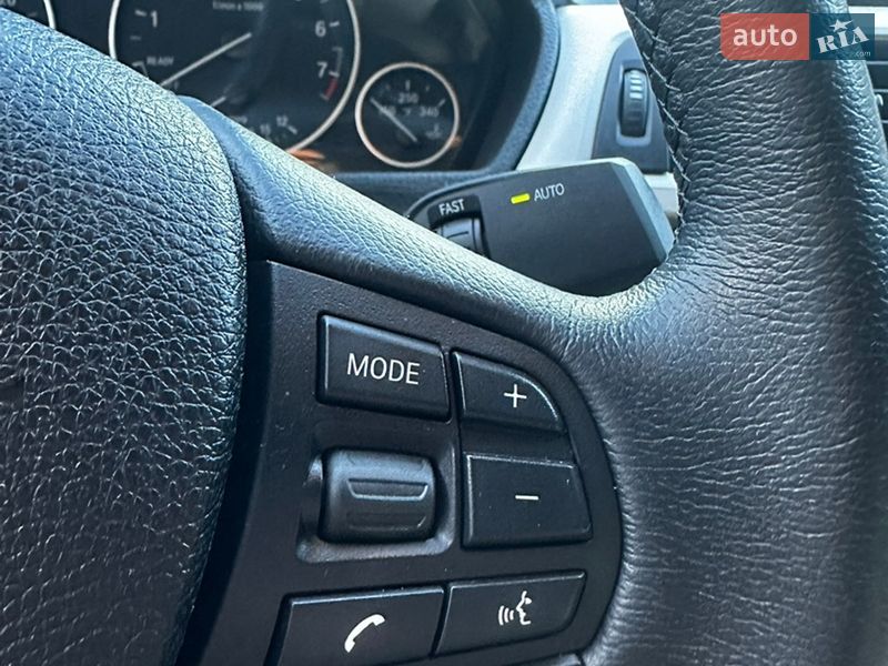 Седан BMW 3 Series 2017 в Луцке