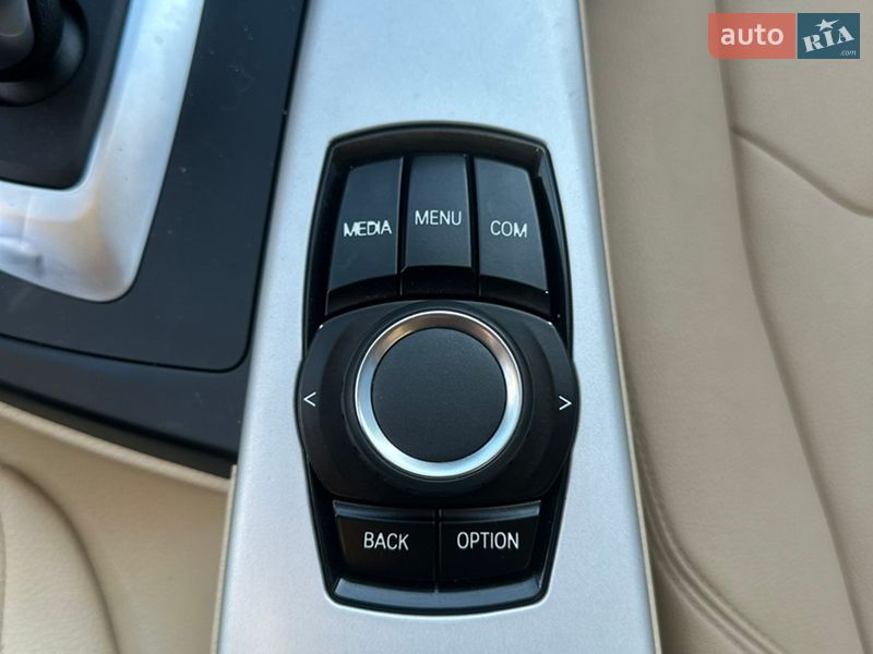 Седан BMW 3 Series 2017 в Луцке