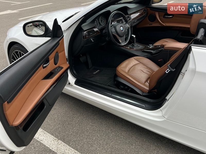 Кабриолет BMW 3 Series 2010 в Киеве фото 11 Кабриолет BMW 3 Series 2010 в Киеве