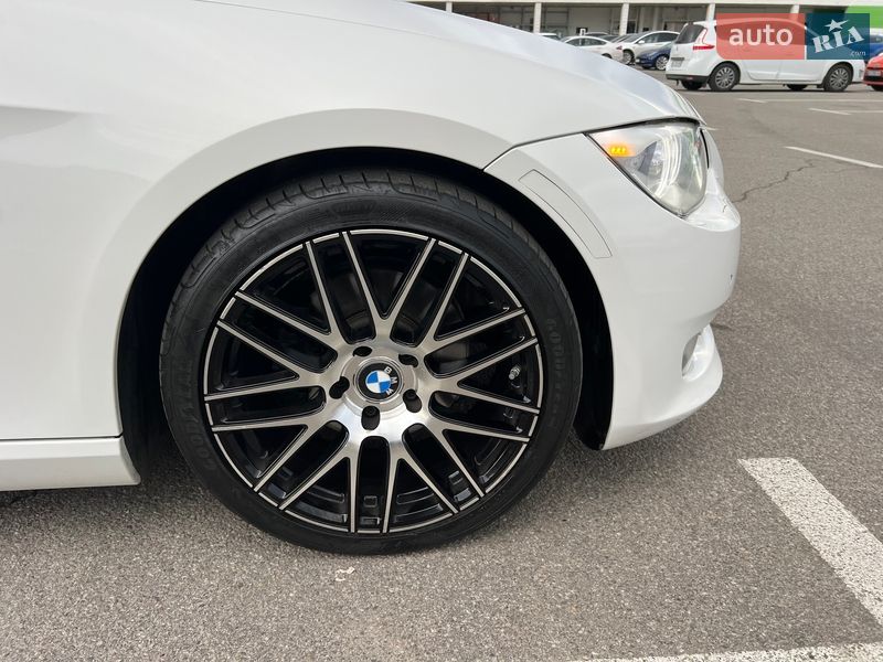 Кабриолет BMW 3 Series 2010 в Киеве фото 16 Кабриолет BMW 3 Series 2010 в Киеве