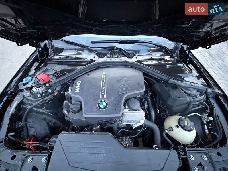 Седан BMW 3 Series 2017 в Лубнах