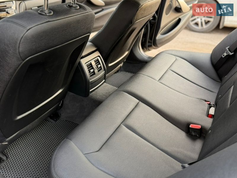 Седан BMW 3 Series 2017 в Лубнах