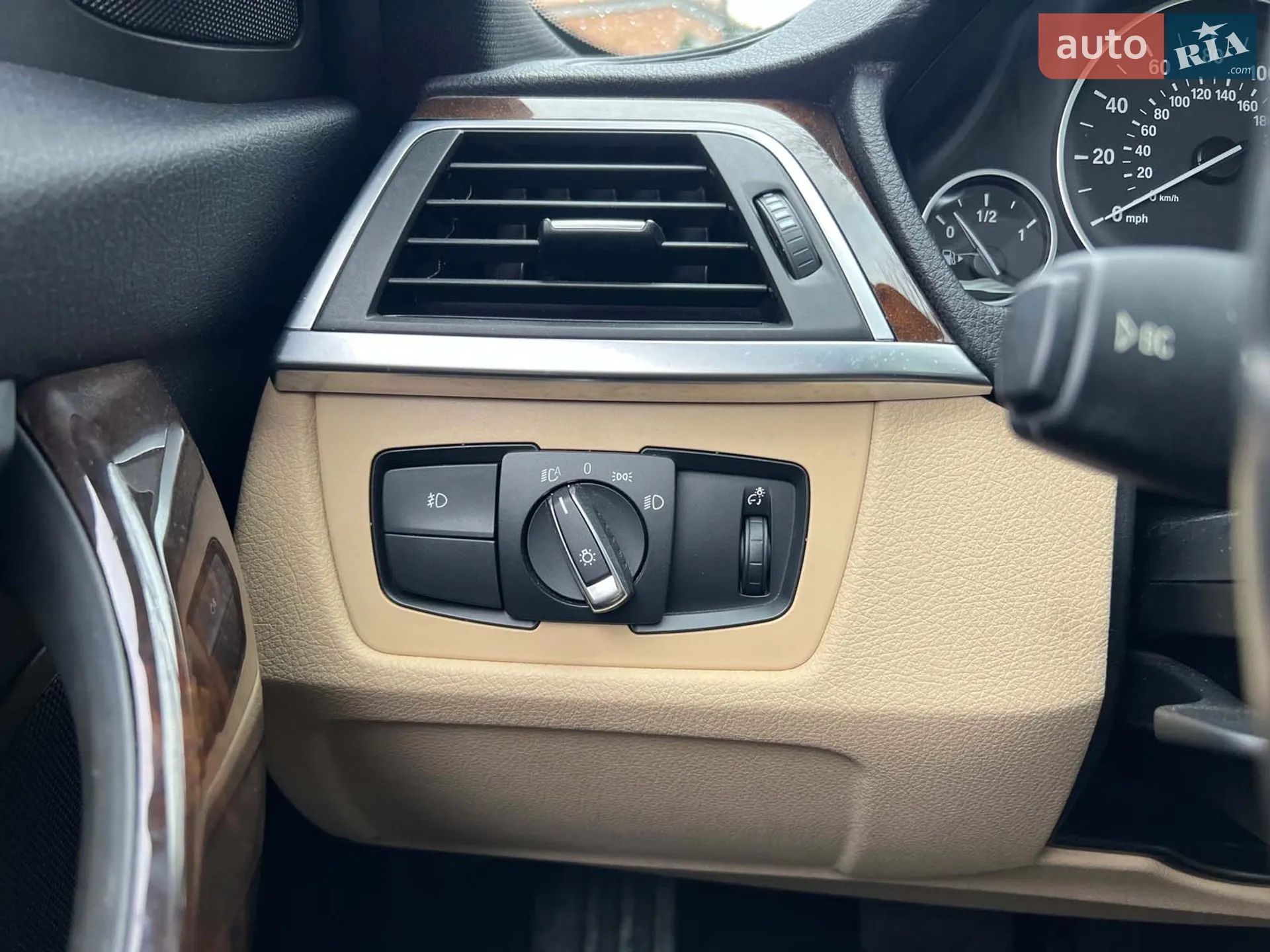 2016 BMW 3er - мініатюра 13