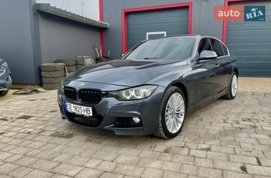 Седан BMW 3 Series 2015 в Чернівцях