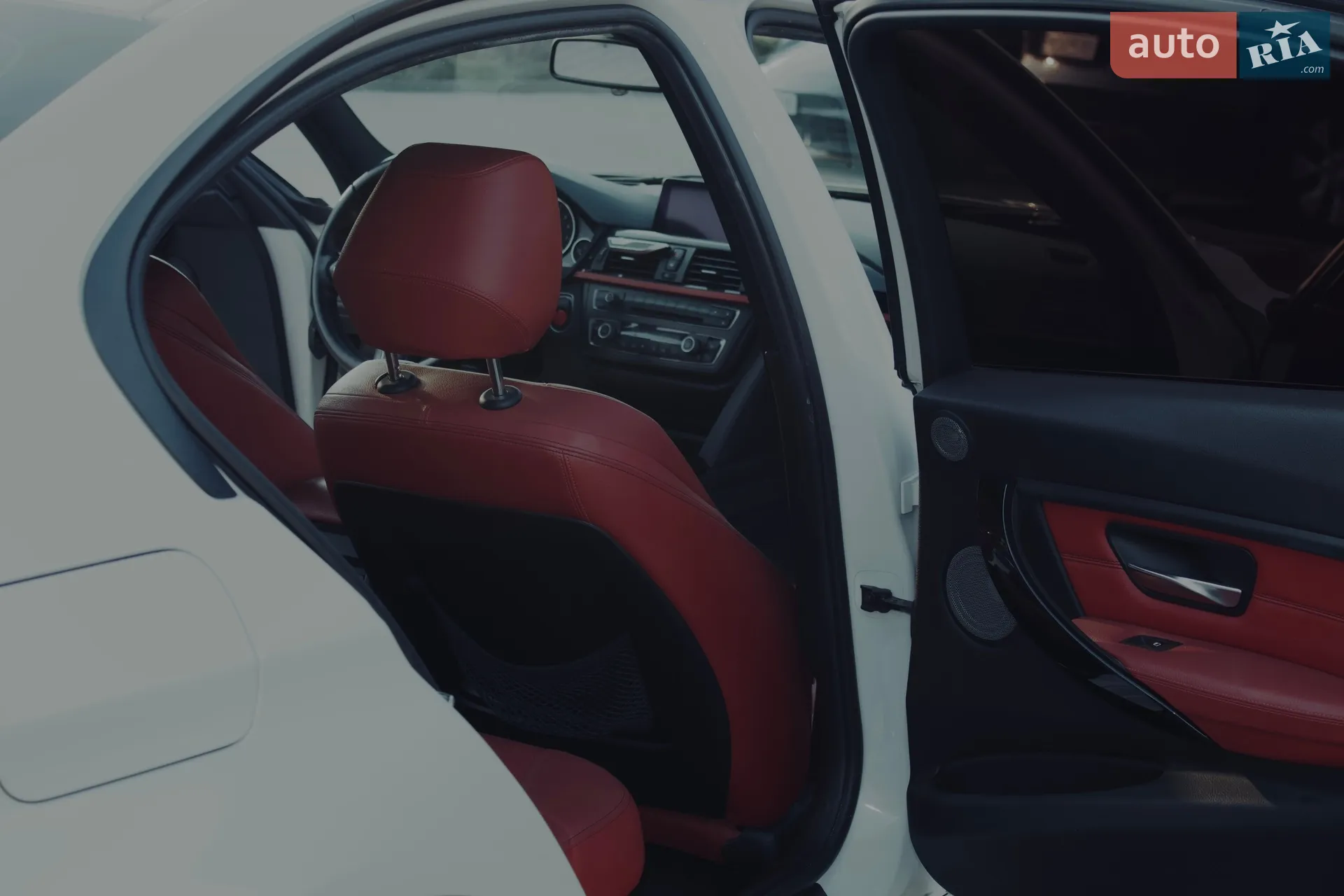 2012 BMW 3er - мініатюра 16