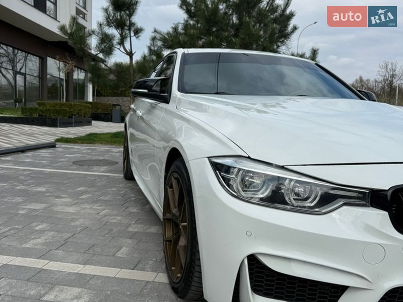 Седан BMW 3 Series 2017 в Ужгороді